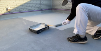 バルコニー床の防水塗り直し