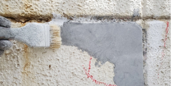 小規模雨漏りポイント修理